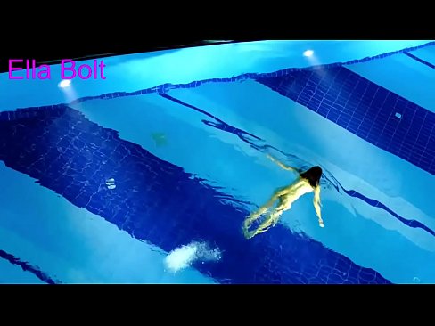 ❤️ Je ne peux pas m'arrêter de regarder, jeune blonde prise en train de nager nue dans la piscine de la station ELLA BOLT. ❤ Porno vk at fr.pornobot.ru ☑